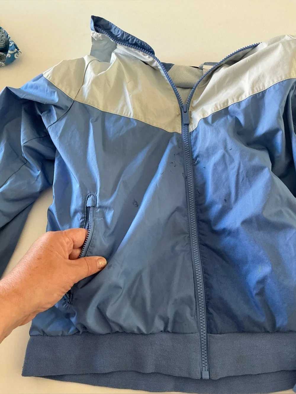 Nike Windrunner Hooded Windbreaker Jacket Blue Gray Full Zip Women’s Large